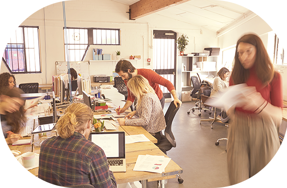 Bureau avec un espace de travail d'une entreprise